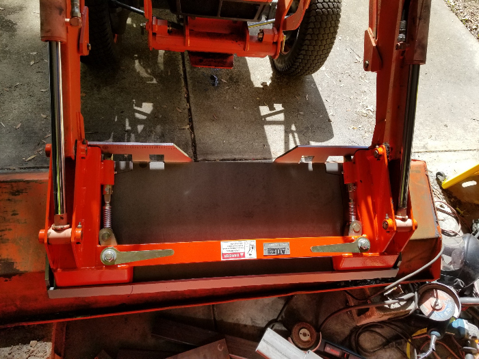 06 05 22 Kubota SSQA mount plate mock 04 small.jpg